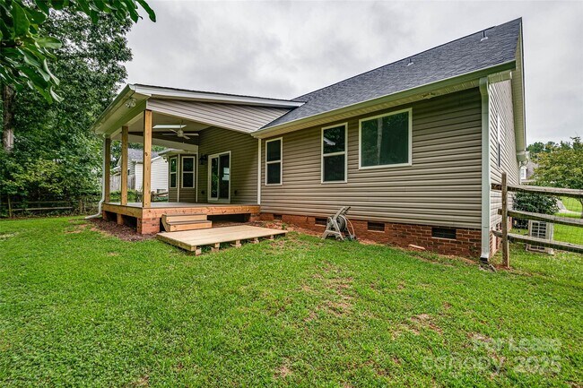 Photo - 4624 Waterbell Ln Casa