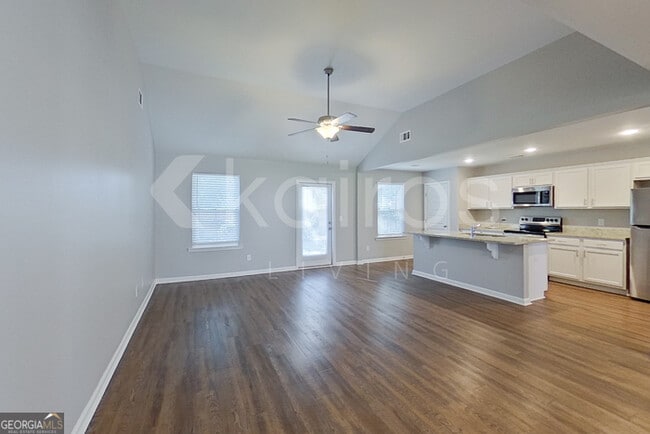 Photo - 203 Western Red Cedar Dr