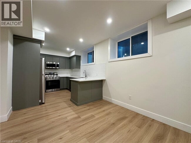 Photo - 18 Stanley Ave