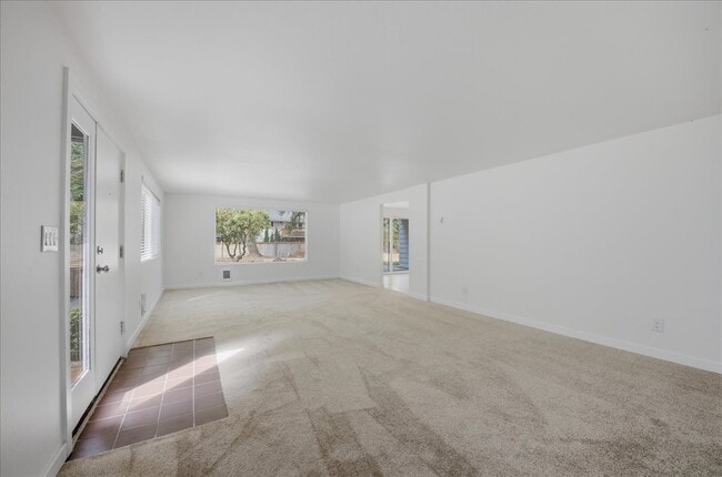 Photo - 14007 Greenwood Ave N
