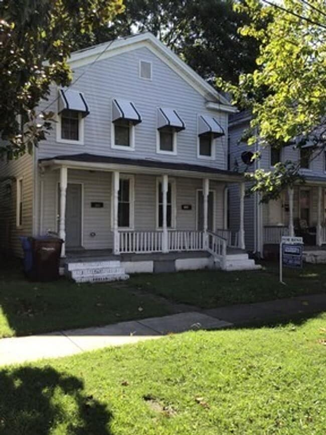 Photo - Spacious 2 bedroom duplex