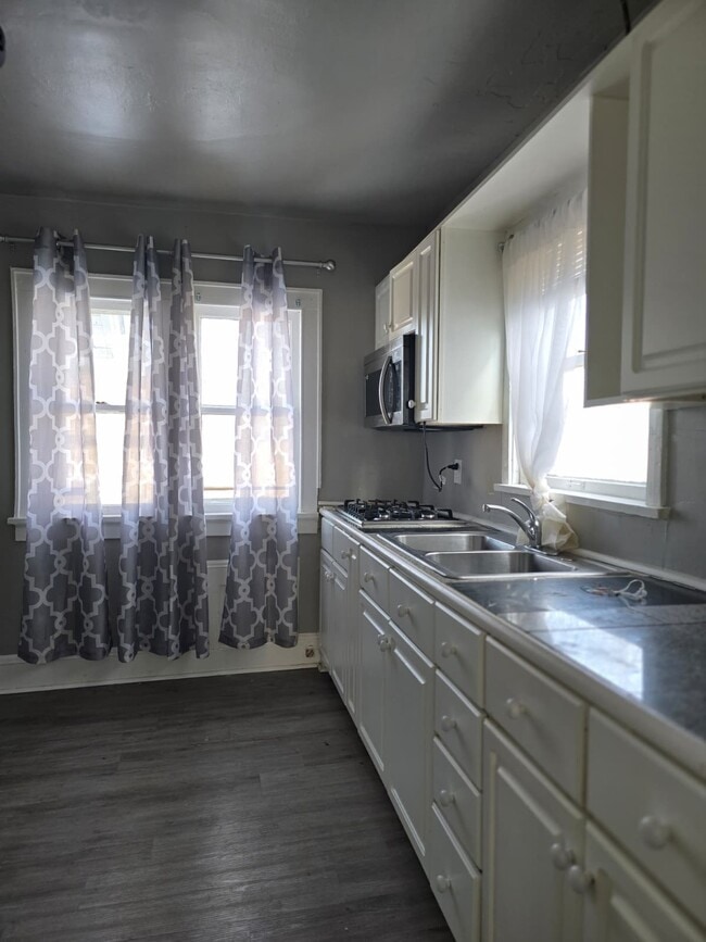 Photo - 2470 N 52nd St