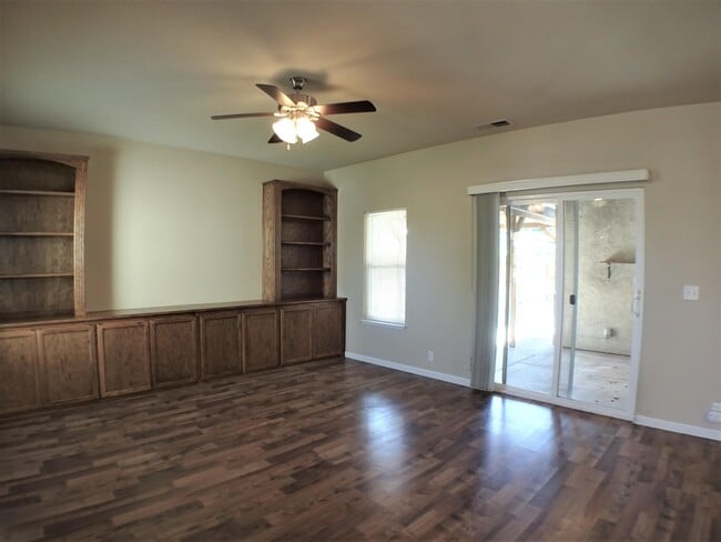 Photo - 573 E Eaton Rd