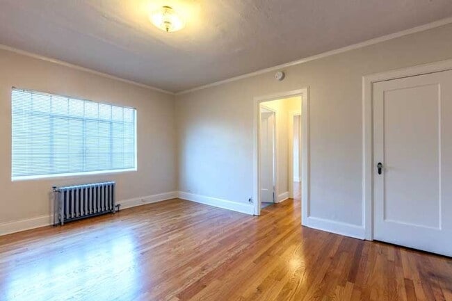 Photo - JEANNE MANOR APARTMENTS (JEAN01)