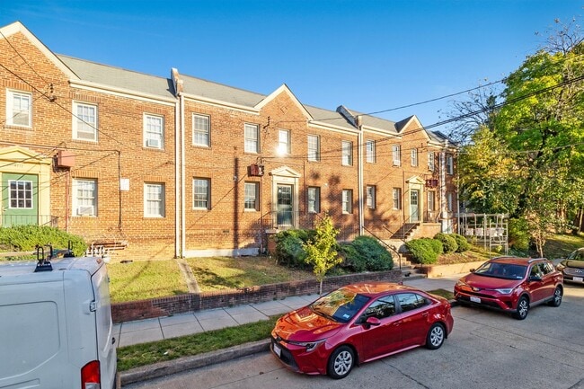 Photo - 4713 3rd Pl NW Unidad 1