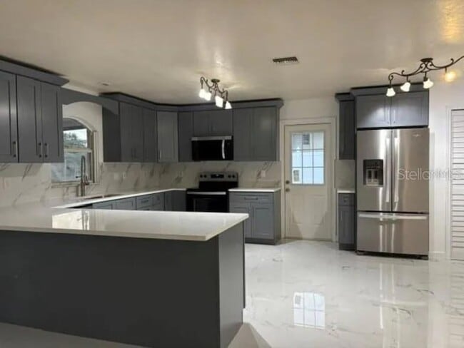Photo - 6820 26th St W