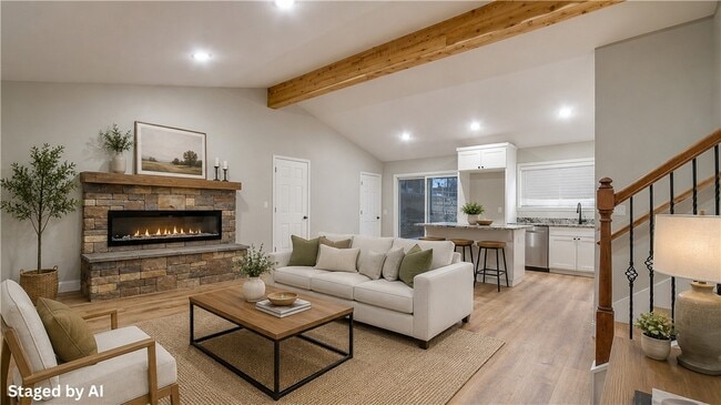 1647 Carolyn Dr