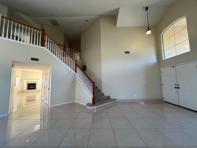 Photo - 1686 Kleck Rd