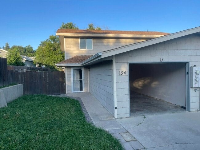 152-154 Judson St., Unit 154 - 152-154 Judson St., Townhome Unit 154