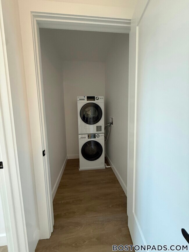 Photo - 199 Gardner St Unit 305