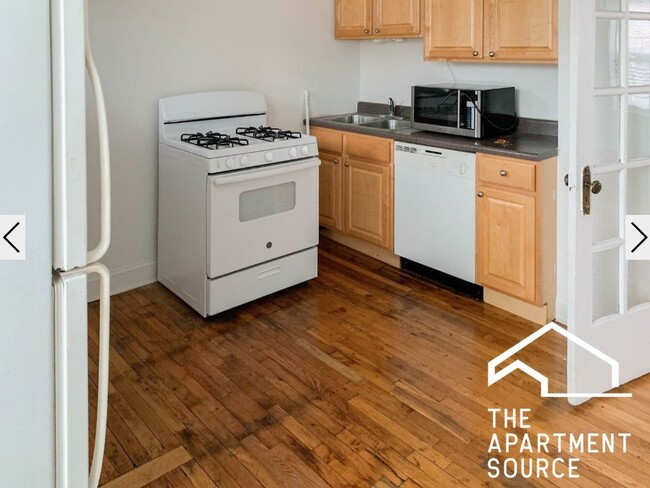 Photo - 3523 N Broadway St Unit 2