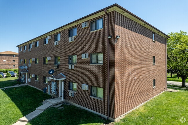 Evergreen Apartments