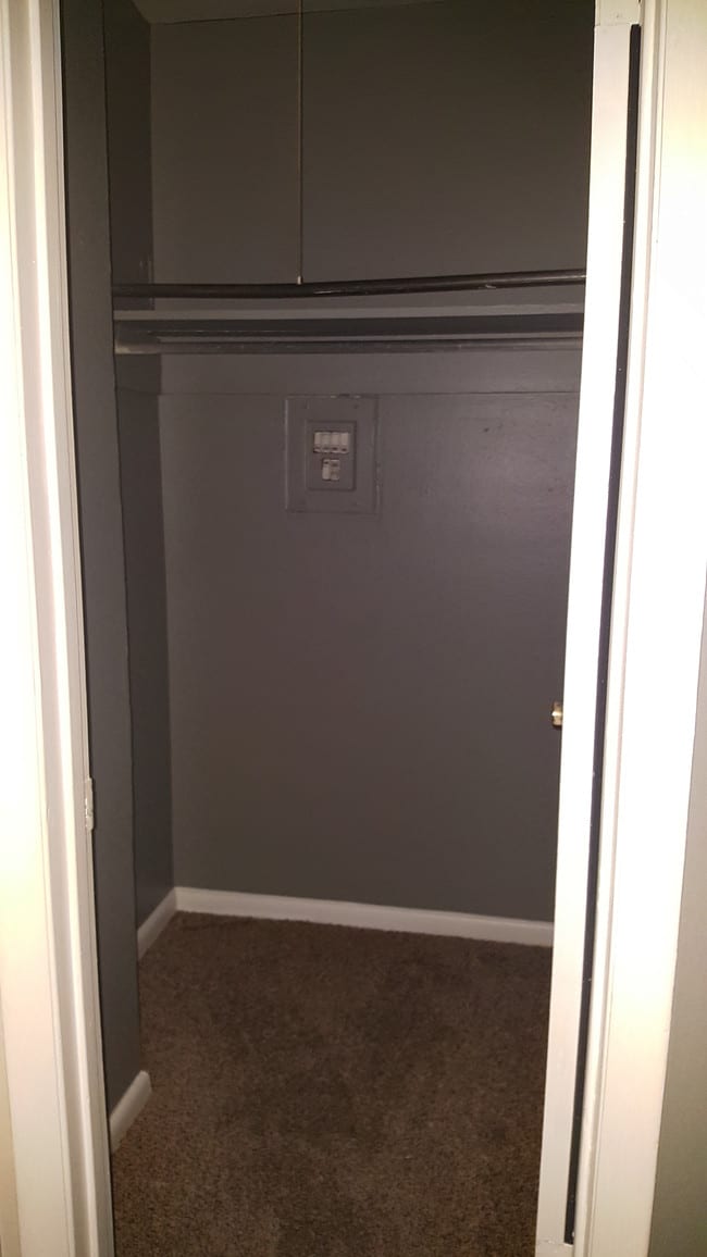 Oakwood Place Apartments
