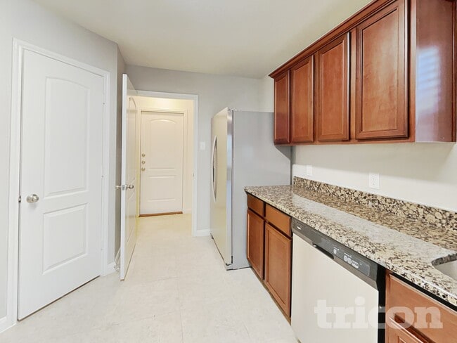 Photo - 224 Cottonwood Dr