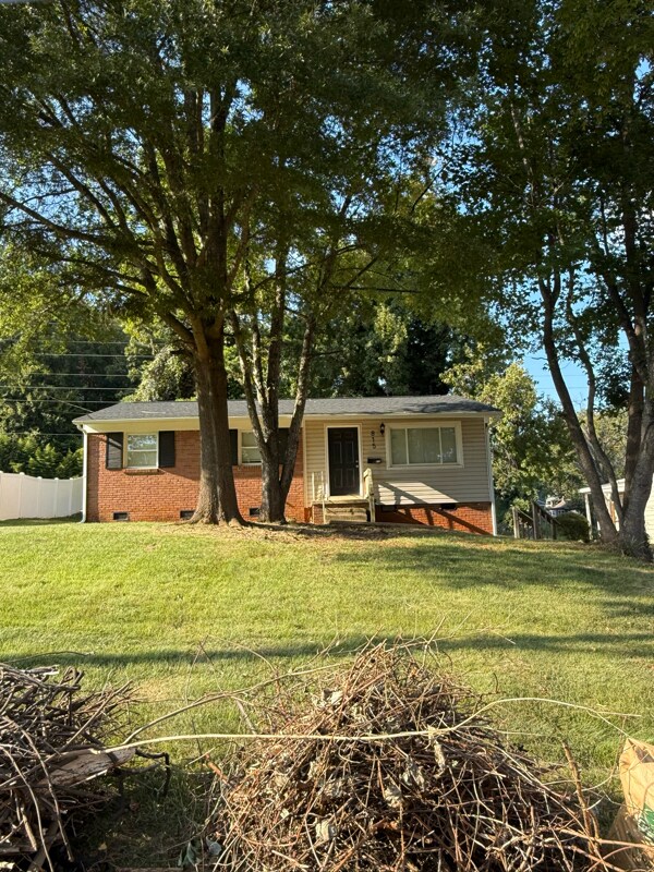 Building Photo - 815 Norwood Dr Rental
