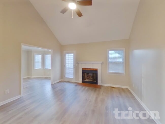 Photo - 100 Flagstar Ct