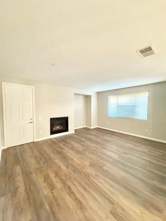 Photo - 12336 Hollyhock Dr Unit 1