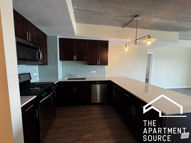 Photo - 1324 W Morse Ave Unit 609