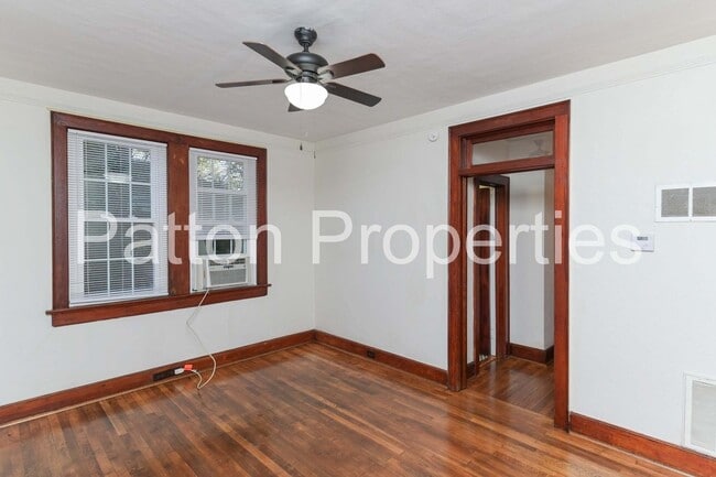 Photo - 822-824 Cedar Terrace - Inside CofC - R16404-08-23 Unit 824