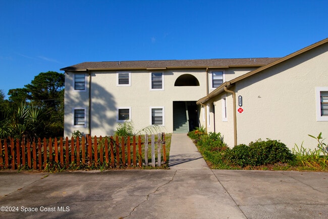 Photo - 440 Mercury Ave SE Unidad E