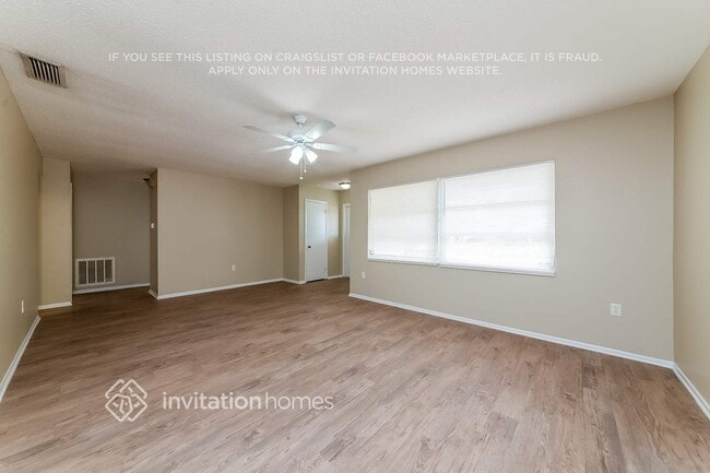 Photo - 3218 Oxford Dr W