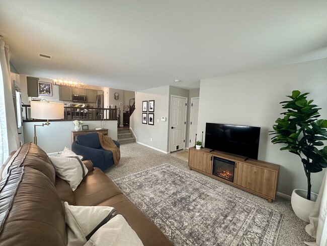 Photo - 10880 Longs Peak Ln