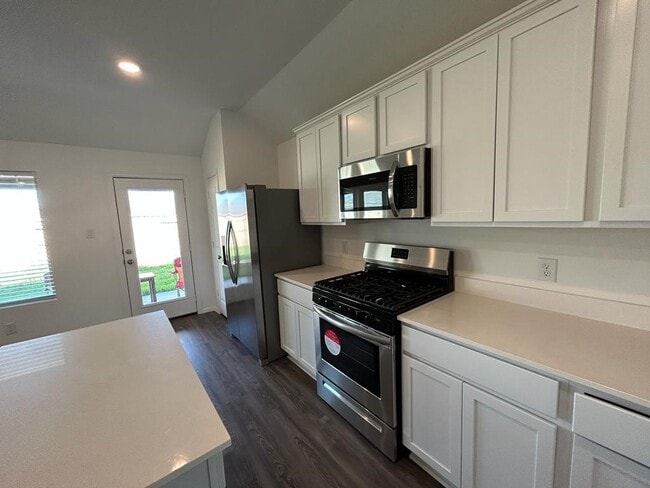 Photo - 7410 Hillside Arbor