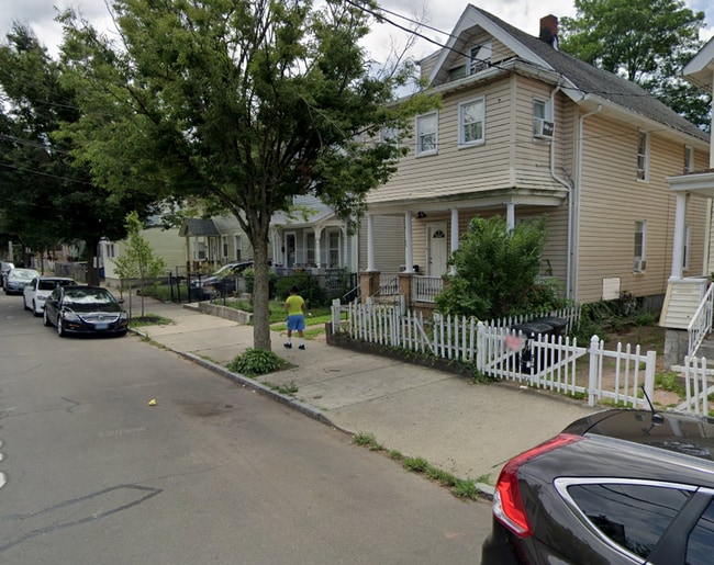 48 Stevens St Unit 2