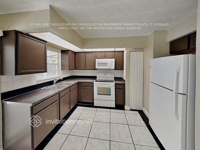 Photo - 121 Hidalgo Ave