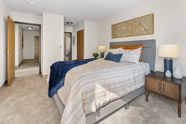 2 BD Paired Primary Bedroom