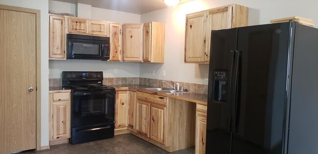 Photo - 13914 W Redding Dr Unit A