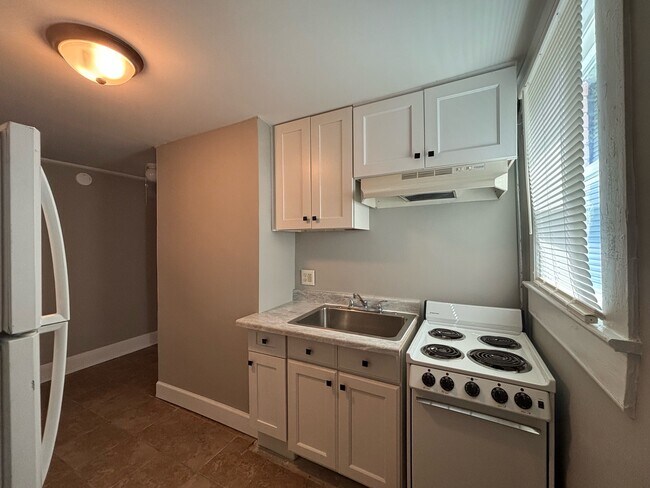 Photo - 202.5 N Virginia Ave