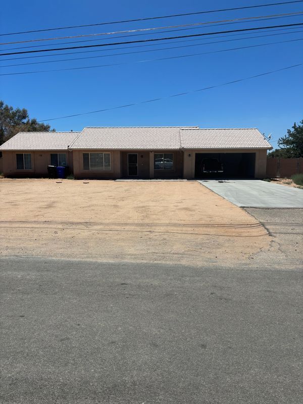 Building Photo - 12438 Pawnee Rd