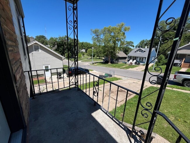 Photo - Renovated 2BR Benson