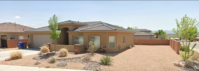 Building Photo - 4 Bedroom Home for Rent