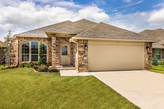 Building Photo - 4 Bed, 2 Bath Home for Rent in Edmond (Deer Creek Schools)- Move in Deposit-Free! (If Qualified)