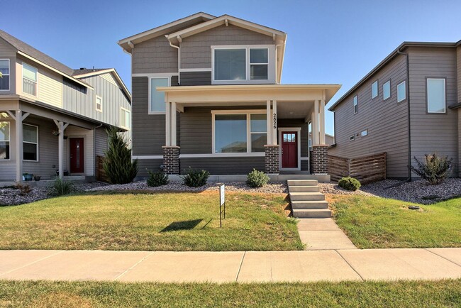 Building Photo - Beautiful 3 Bedroom Townhome in Mosaic