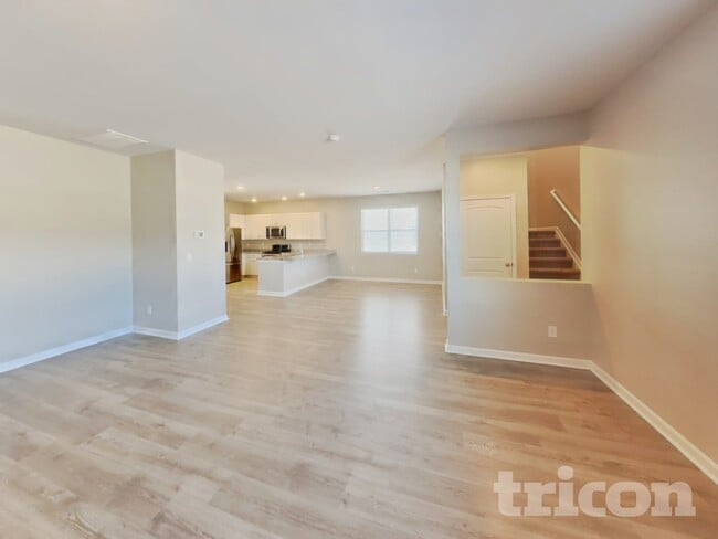 Photo - 1428 Ashfield Pl