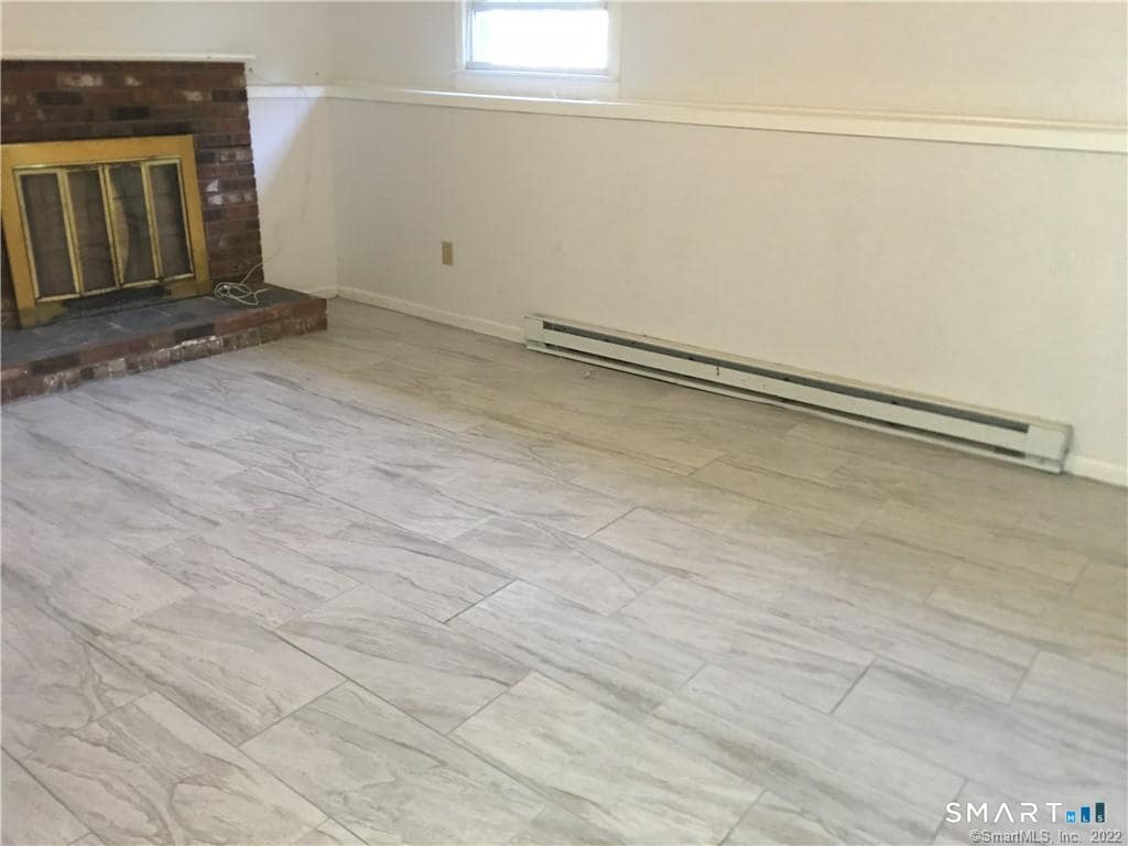 Photo - 49 Costanzo Ct