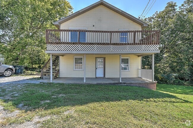 Building Photo - 635 S McKee St Unit B Rental