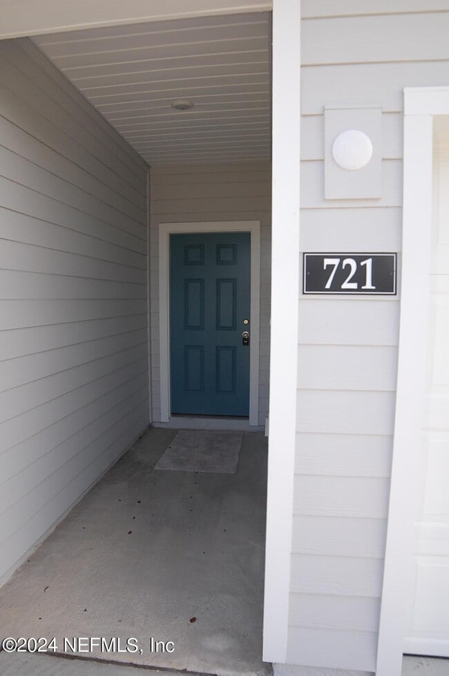 Photo - 689 Holly Lks Dr