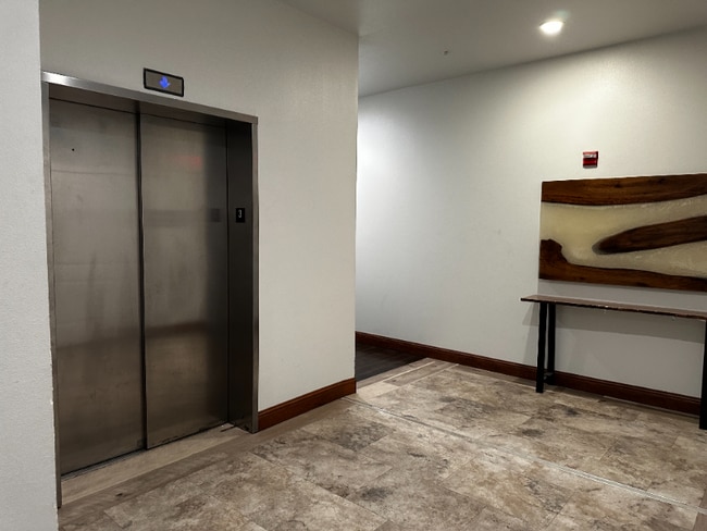 Photo - 330 Austin Ave