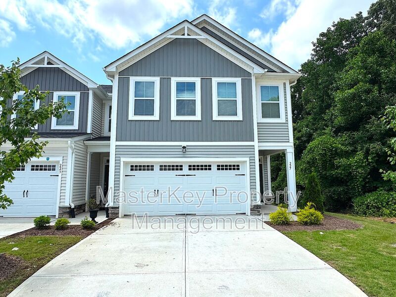 Photo - 227 Royal Star Wy Townhome