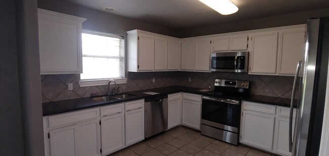 Photo - 8525 Sunflower Ln