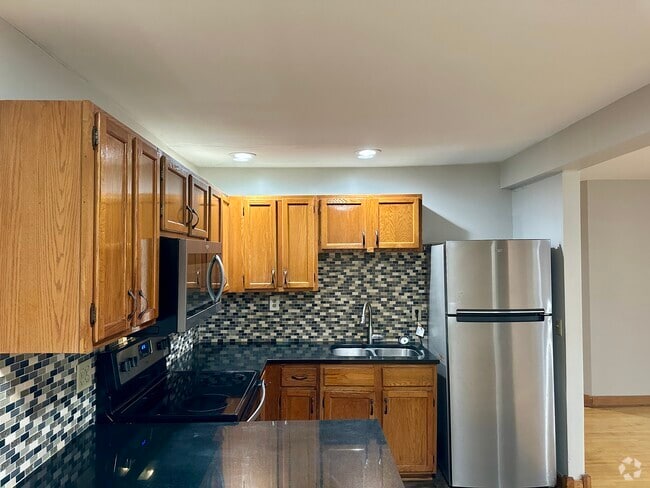Building Photo - 2518 Emerson Ave S Unit 2518-09 Rental