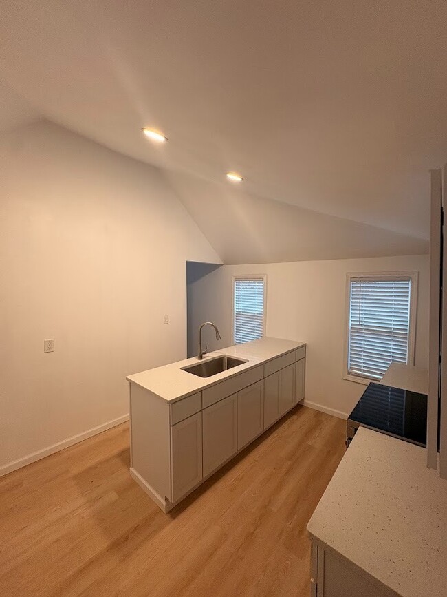 Photo - 135 Lawndale Ave