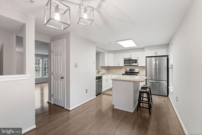 Photo - 2423 Bolton Ln