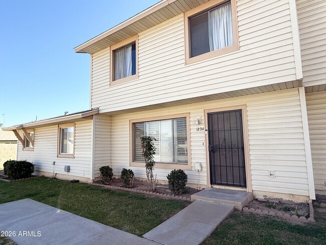 Photo - 1234 E Baker Dr