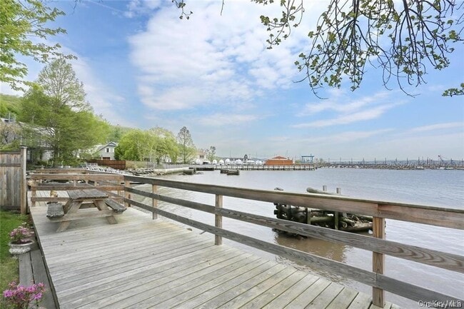 Building Photo - 593 Piermont Ave Unit 2 Rental