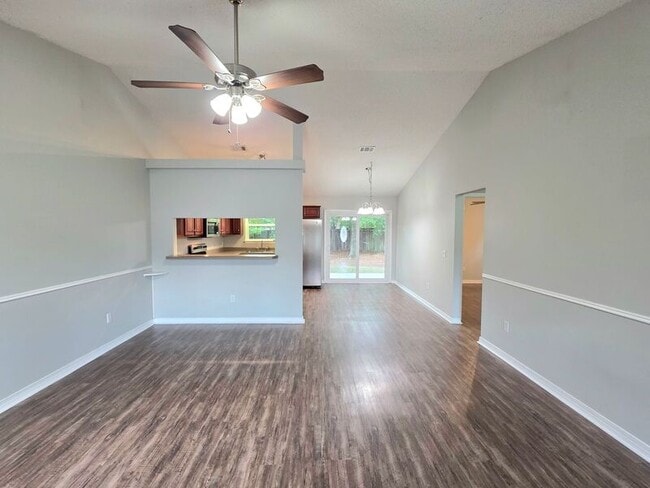 Photo - 6607 Woodbury Forest Dr